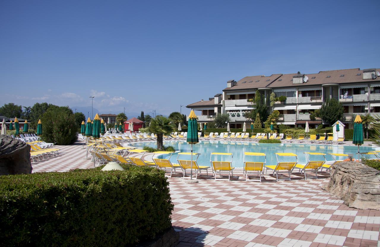 Aparthotel Lauri & Faggi à Desenzano del Garda Extérieur photo