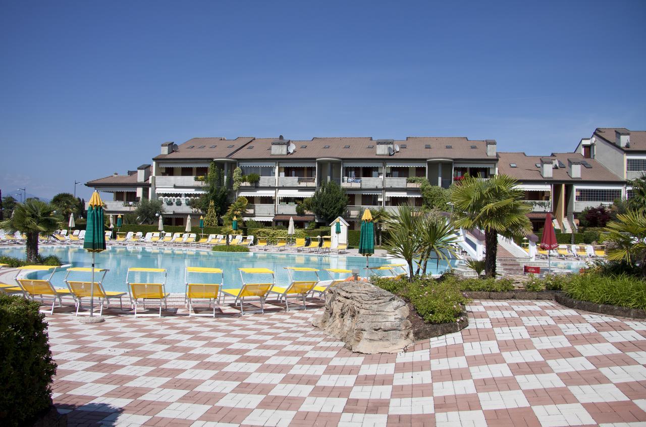 Aparthotel Lauri & Faggi à Desenzano del Garda Extérieur photo