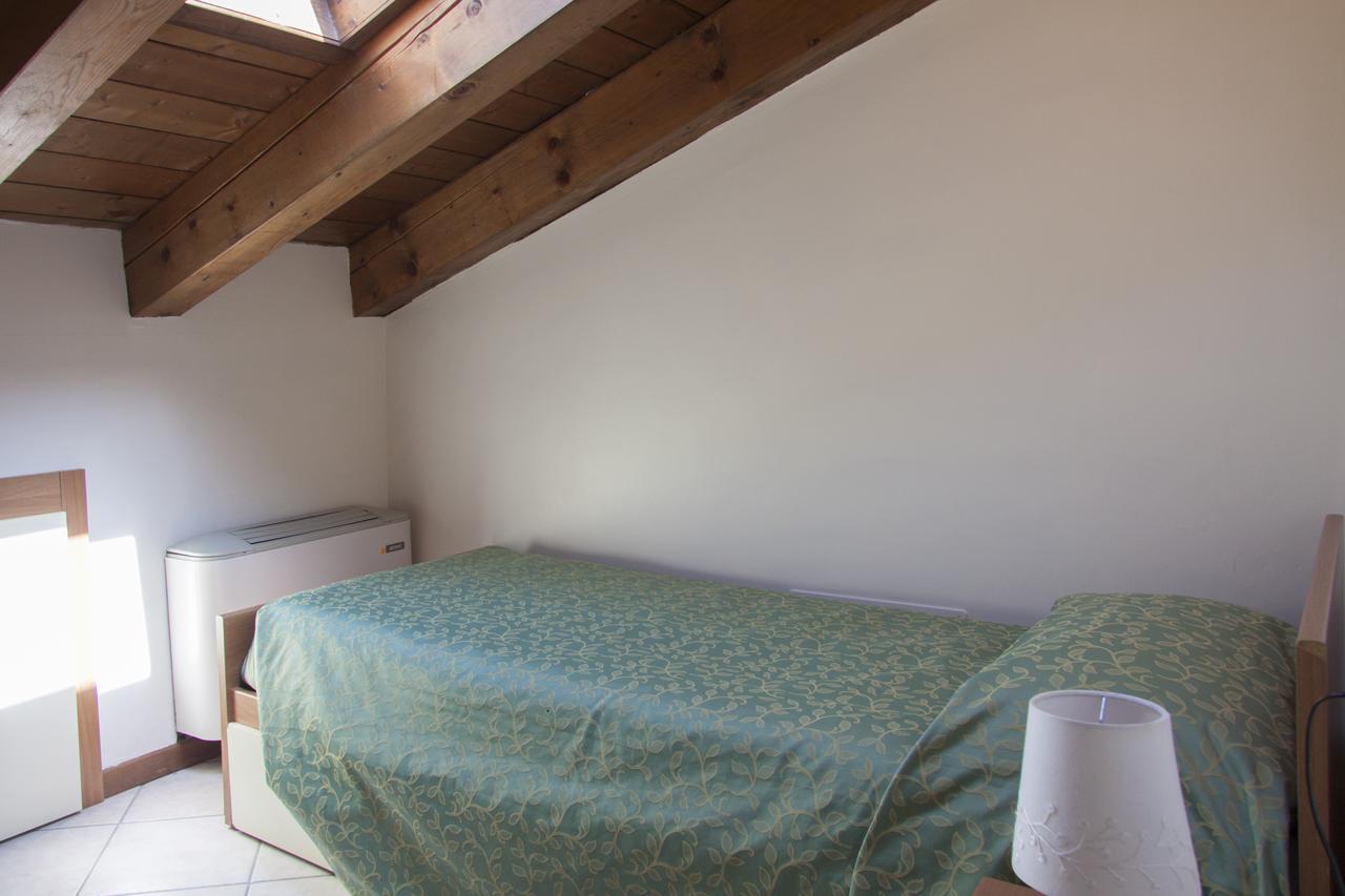 Aparthotel Lauri & Faggi à Desenzano del Garda Extérieur photo