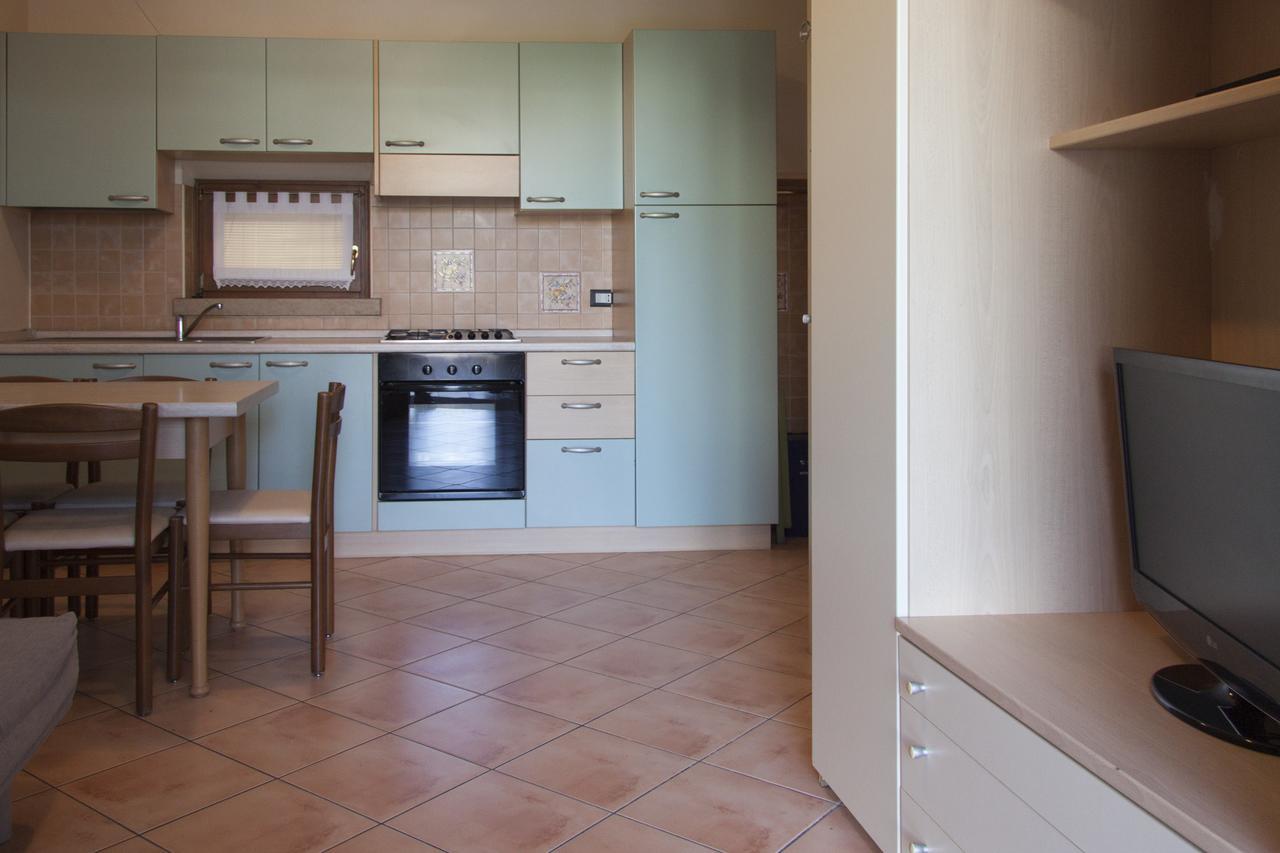 Aparthotel Lauri & Faggi à Desenzano del Garda Extérieur photo